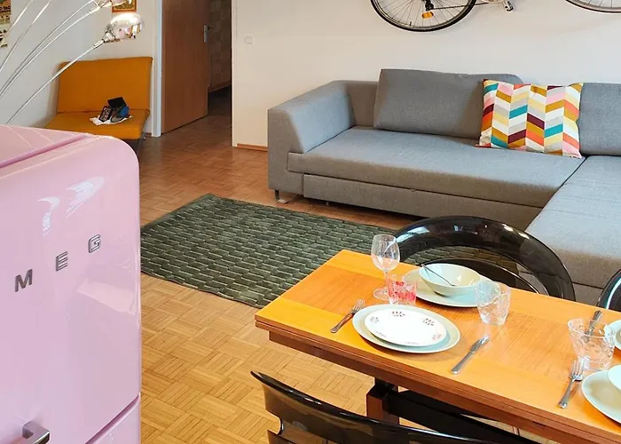 Lollipop 1br- Metro To The Opera 4 Mins Away- Free Parking *