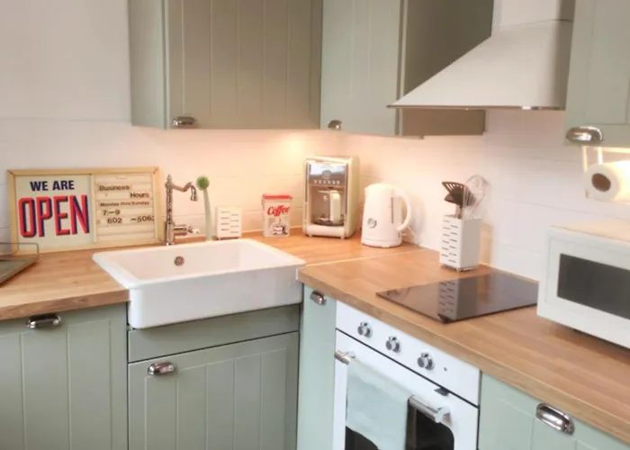 Lollipop 1br- Metro To The Opera 4 Mins Away- Free Parking *