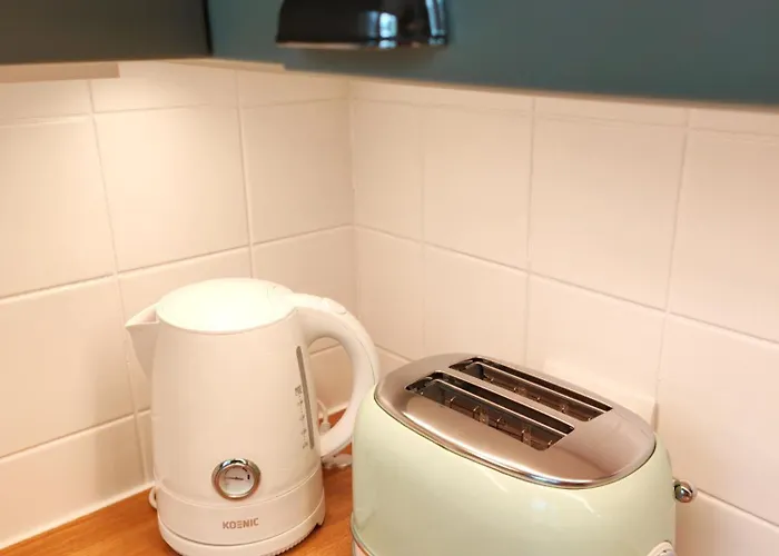 Appartement Lollipop 1br- Metro To The Opera 4 Mins Away- Free Parking Wenen